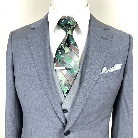 Van Heusen Green Diagonal Stripe Dot Silk‎ Tie NWOT 3.5 x 58 - Picture 1 of 5